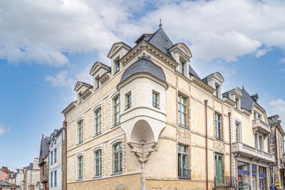 Rental Apartment Vannes 2 Rooms 75 m²