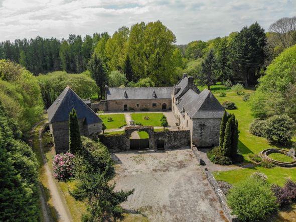 Sale Manor house Guingamp 13&nbsp;Rooms 400&nbsp;m²