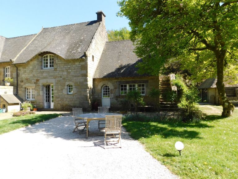 propriété 8 Pièces en vente sur AURAY (56400)