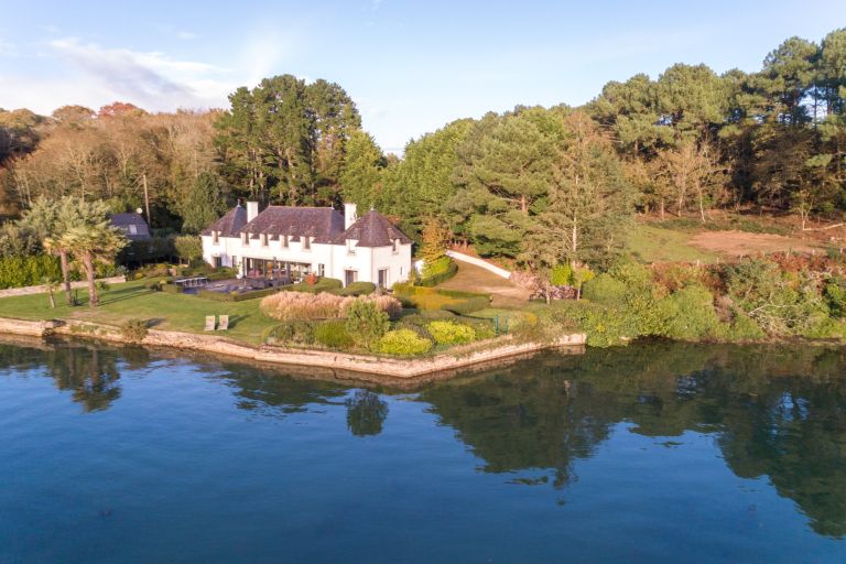 maison contemporaine 11 Pièces en vente sur LE BONO (56400)