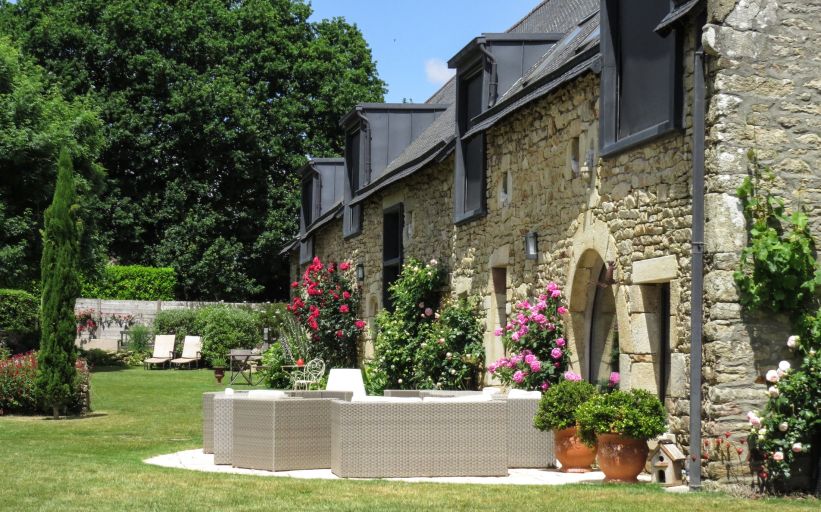 manor house 10 Rooms for sale on BADEN (56870)