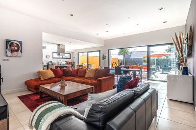 Sale House Quéven 6 Rooms 180 m²