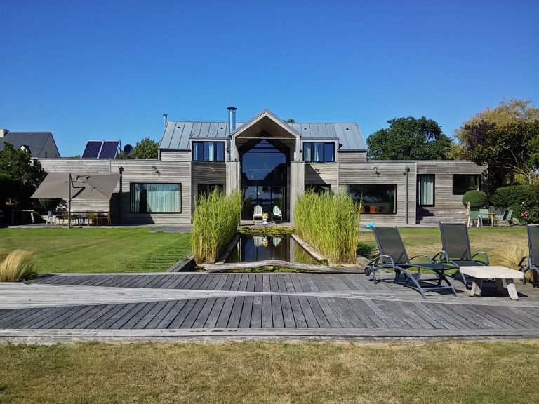 contemporary house 9 Rooms for sale on SENE (56860)