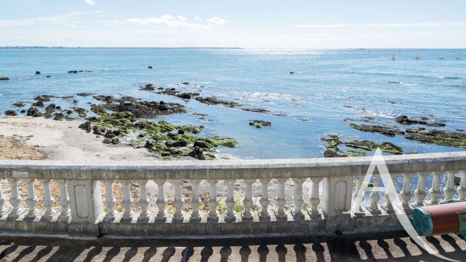 house 8 Rooms for sale on LE POULIGUEN (44510)