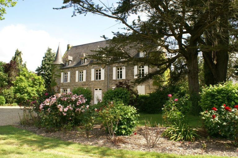 manor house 12 Rooms for sale on ST MOLF (44350)
