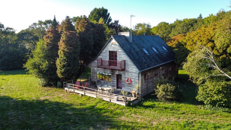 house 10 Rooms for sale on BENODET (29950)