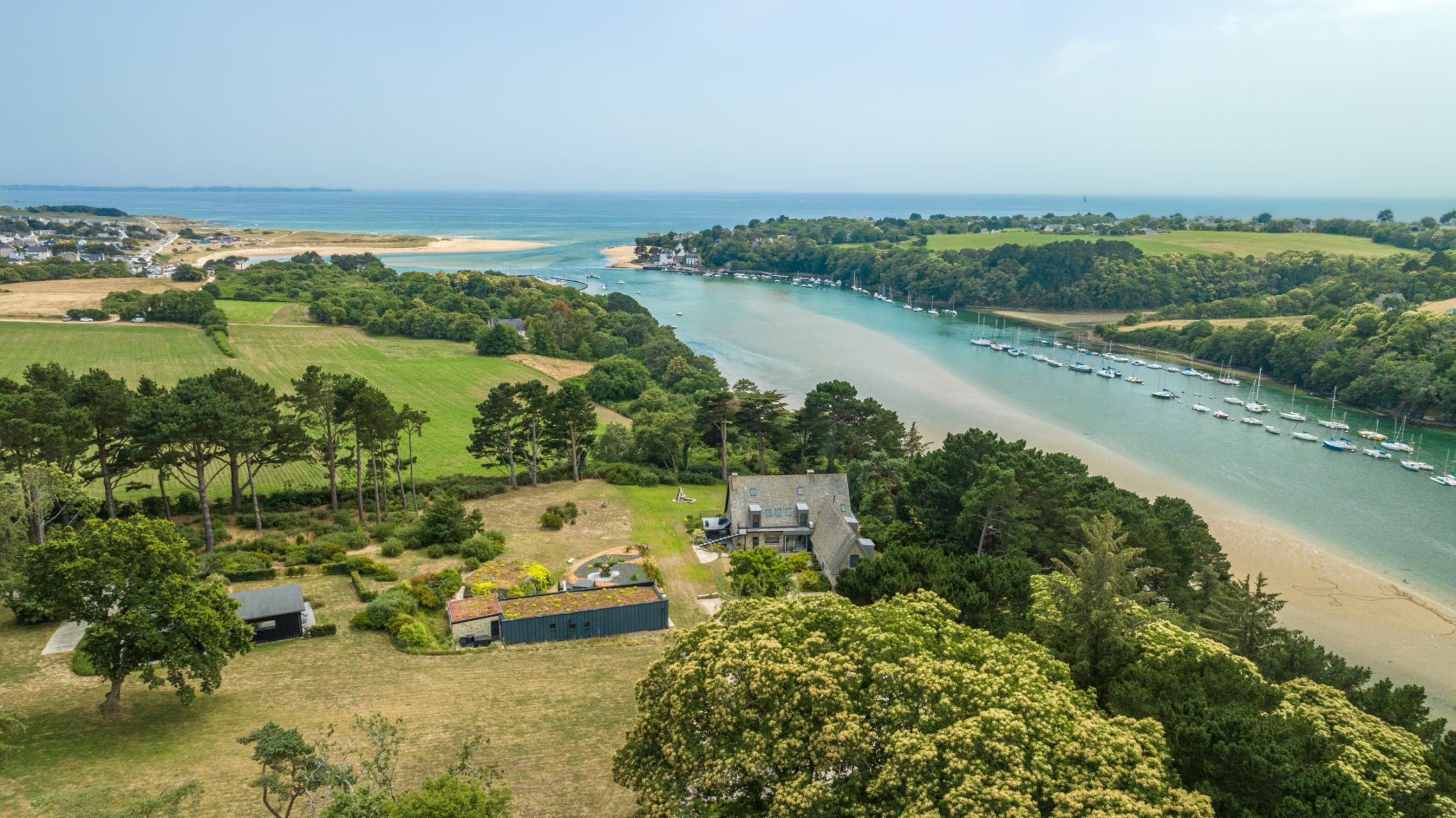 apartment 2 Rooms for seasonal rent on GUIDEL (56520)