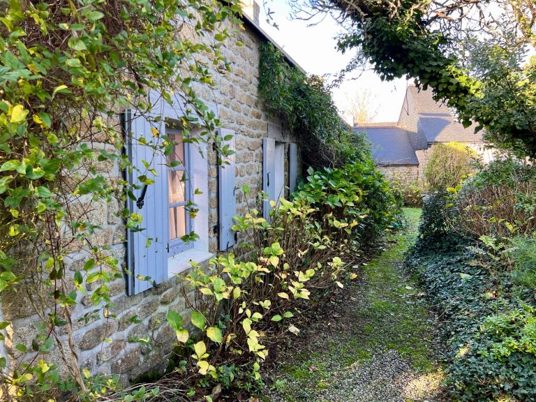 maison 10 Pièces en vente sur PENMARCH (29760)