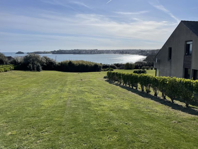 maison 10 Pièces en vente sur PLOUGONVELIN (29217)