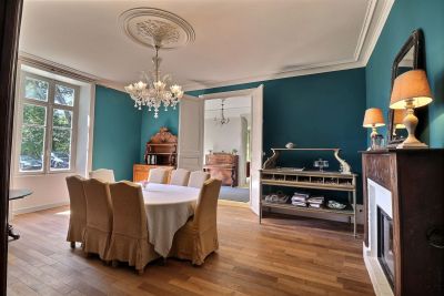 Sale Manor house Saint-Molf 11 Rooms 400 m²