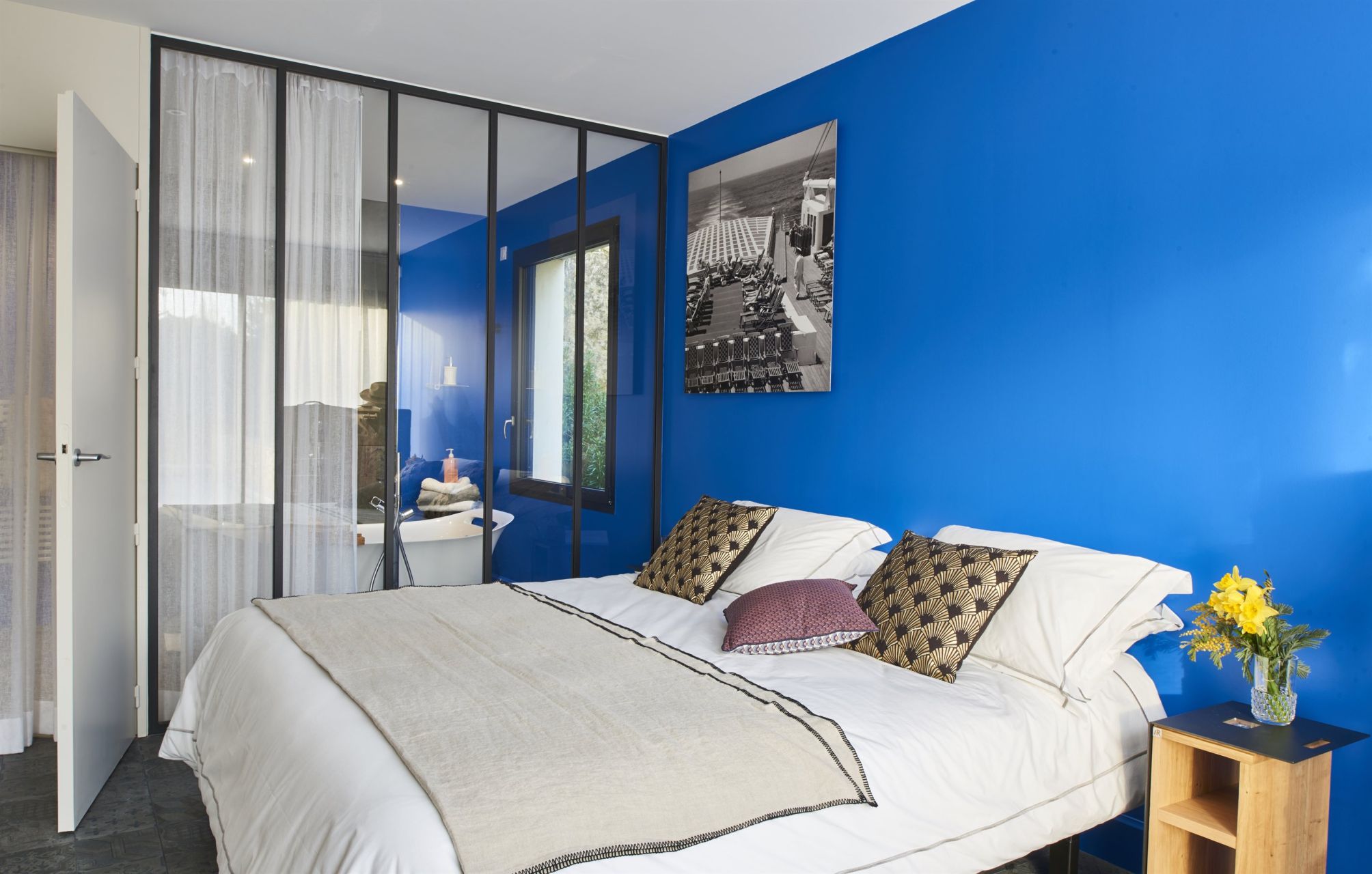 villa 9 Rooms for seasonal rent on BATZ SUR MER (44740)