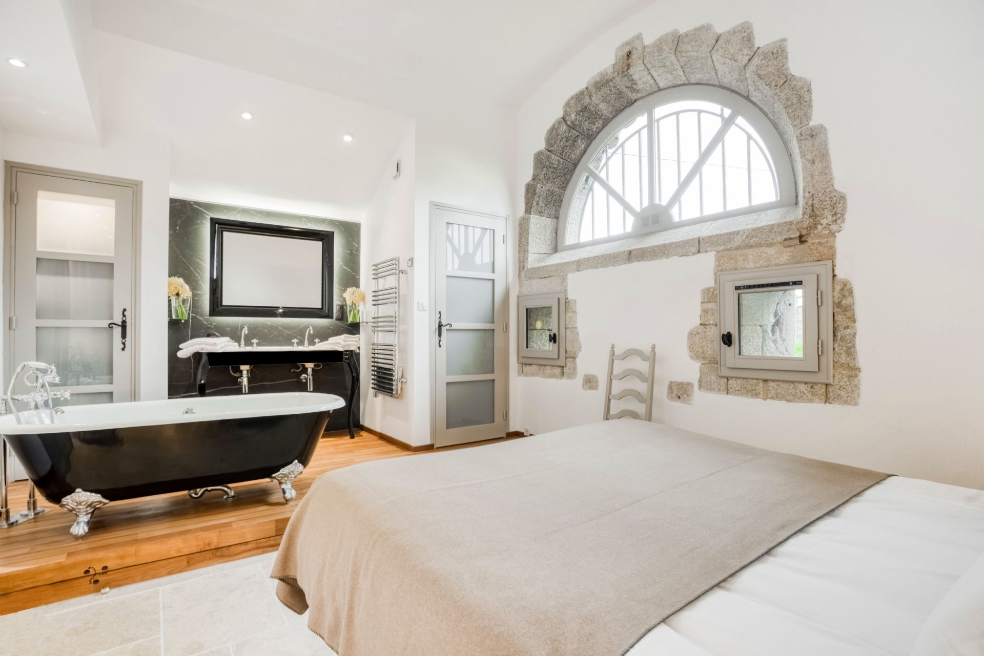 property 12 Rooms for seasonal rent on CLOHARS CARNOET (29360)
