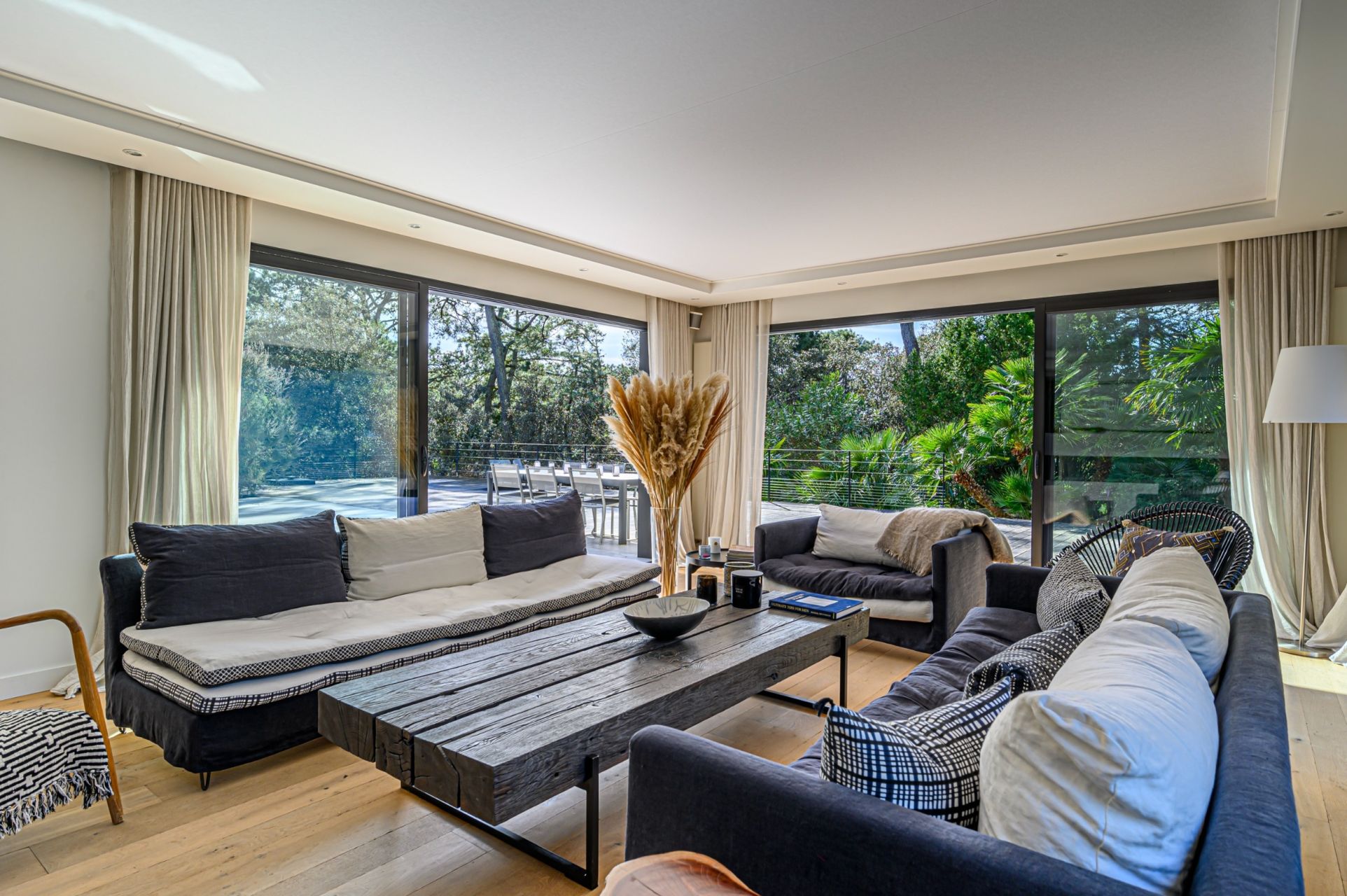 architect's house 10 Rooms for sale on LA BAULE (44500)