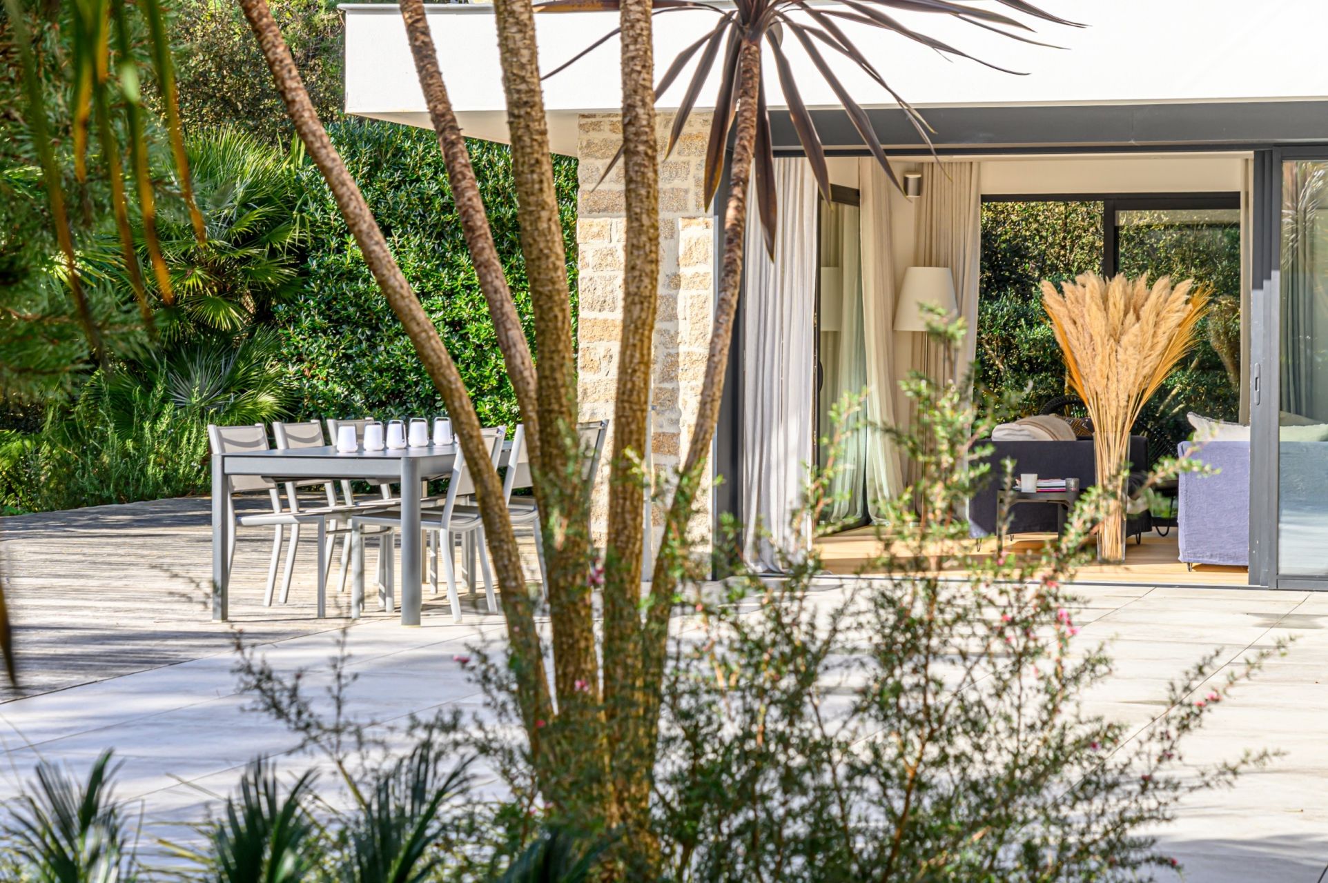 architect's house 10 Rooms for sale on LA BAULE (44500)