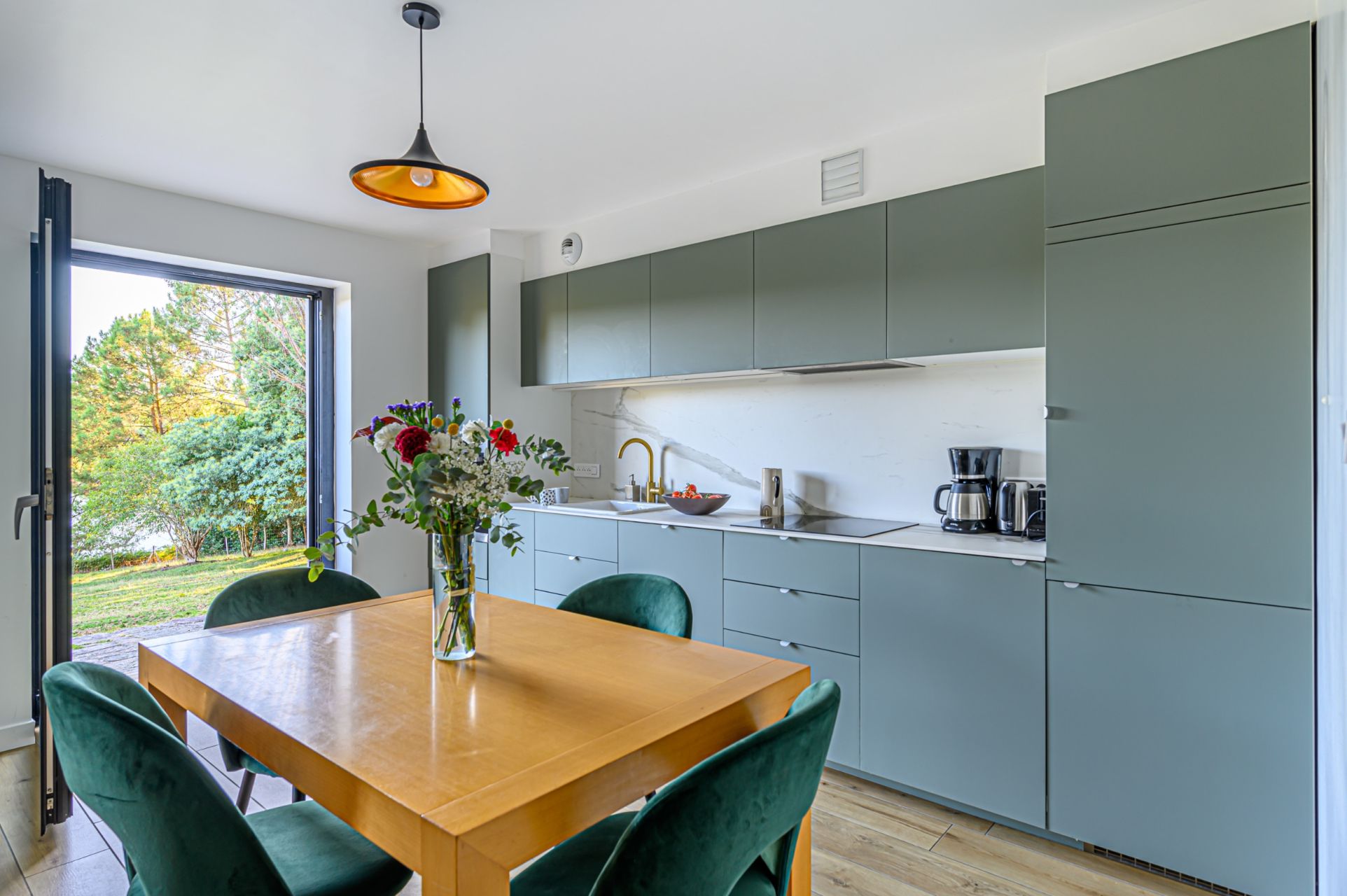 maison 8 Pièces en location saisonnière sur GOUESNACH (29950)