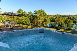 maison 8 Pièces en location saisonnière sur GOUESNACH (29950)