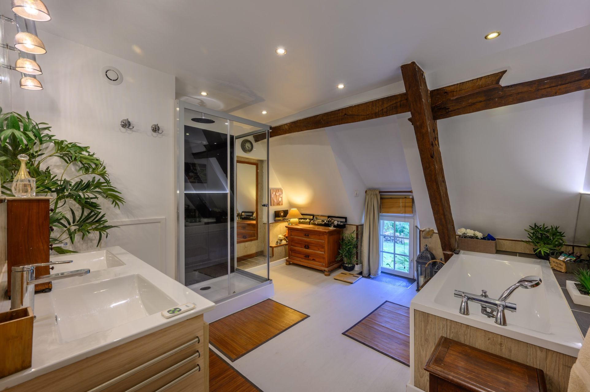 house 7 Rooms for sale on GUERANDE (44350)