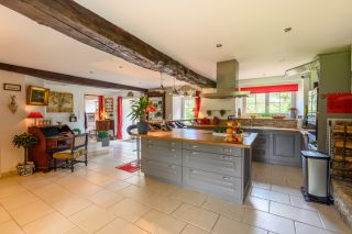 house 7 Rooms for sale on GUERANDE (44350)