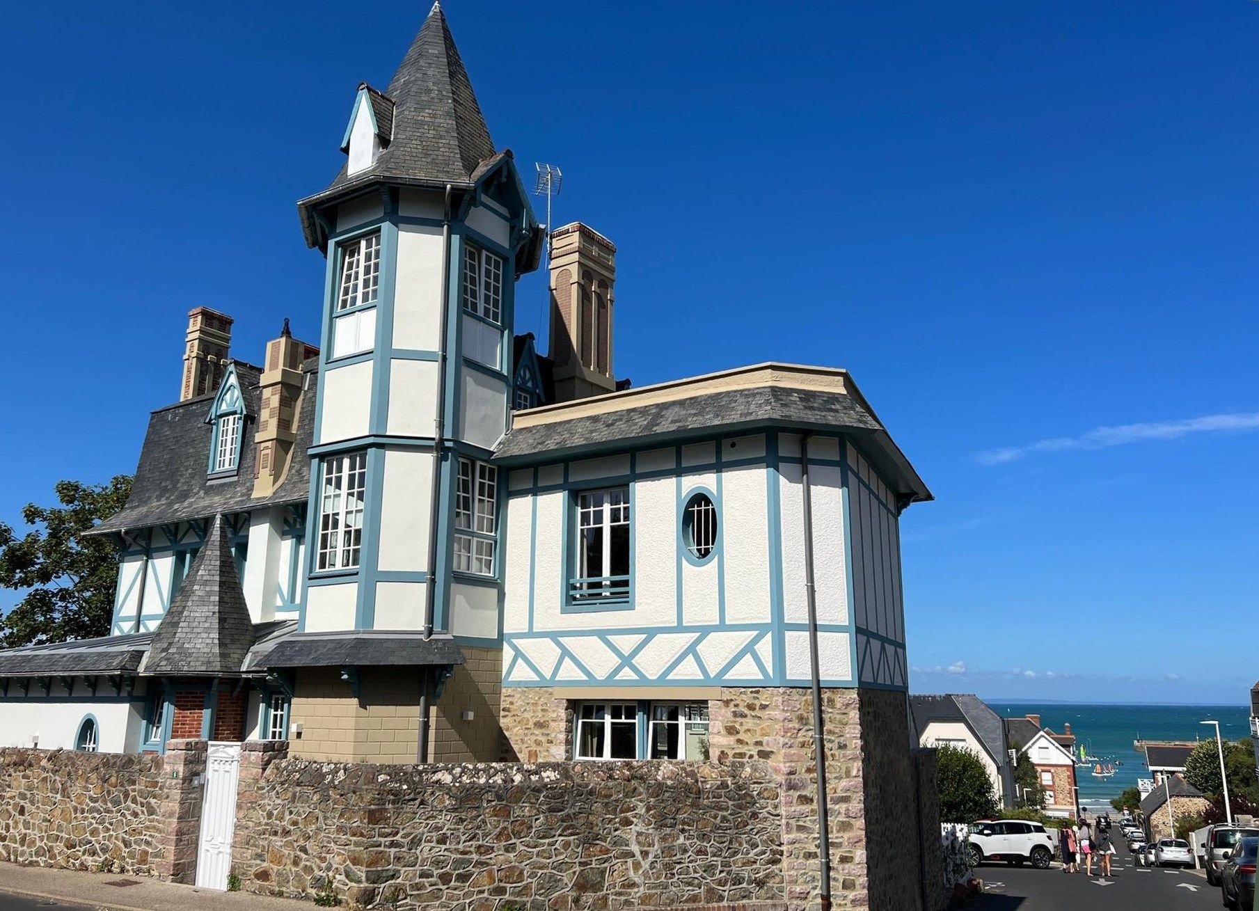 manoir 9 Pièces en location saisonnière sur PLENEUF VAL ANDRE (22370)