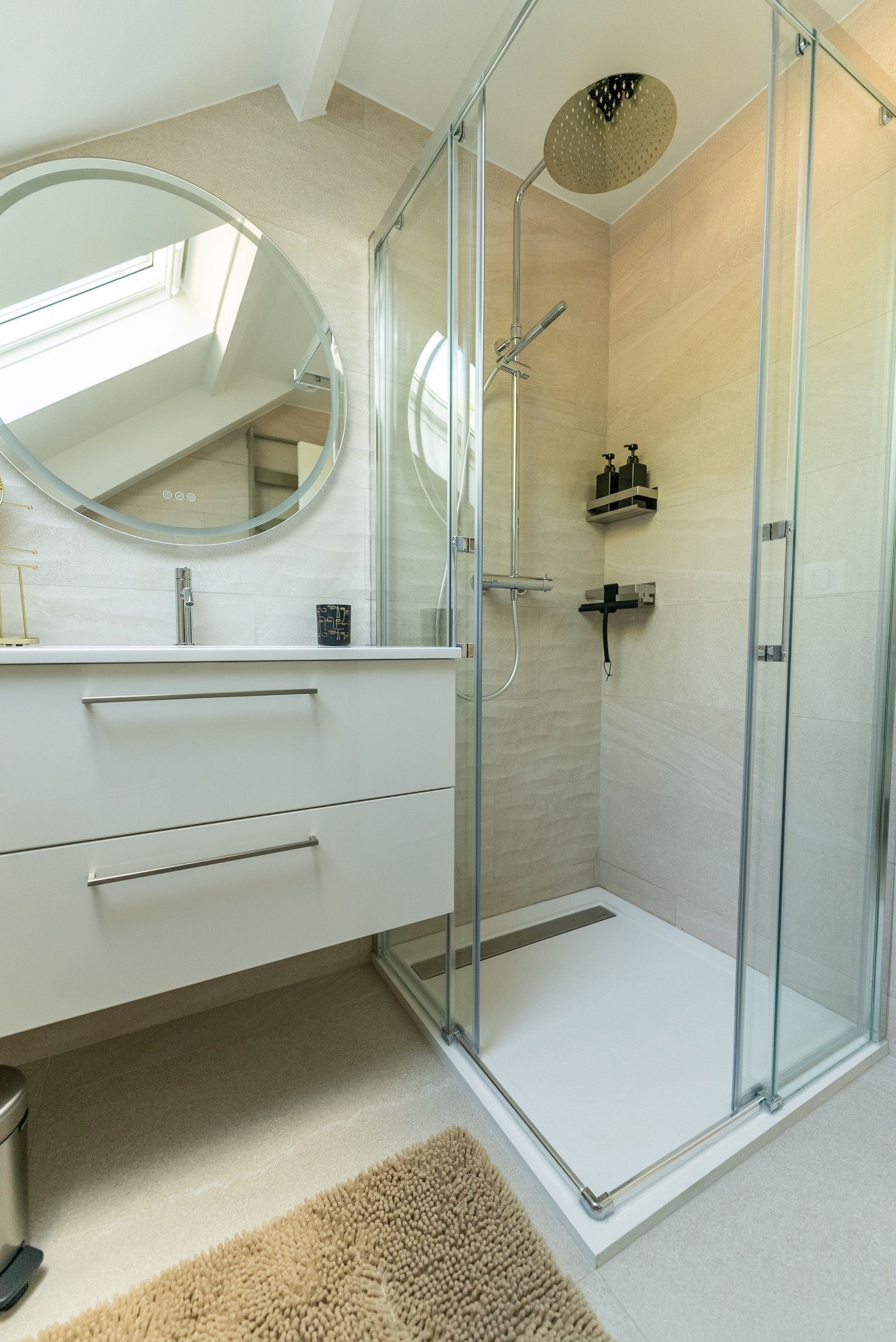 house 7 Rooms for seasonal rent on LEZARDRIEUX (22740)