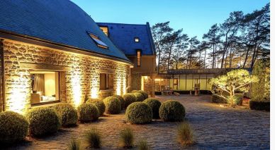 villa 9 Pièces en location saisonnière sur RIEC SUR BELON (29340)