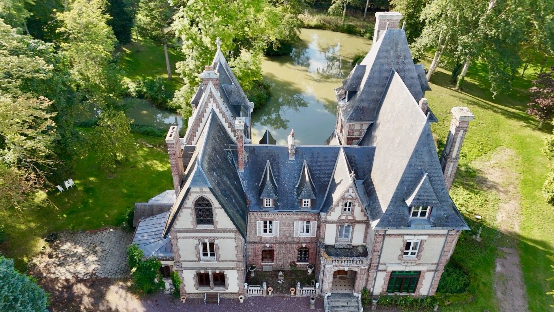 castle 15 Rooms for sale on MESNIL EN OUCHE (27330)