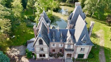 château 15 Pièces en vente sur MESNIL EN OUCHE (27330)