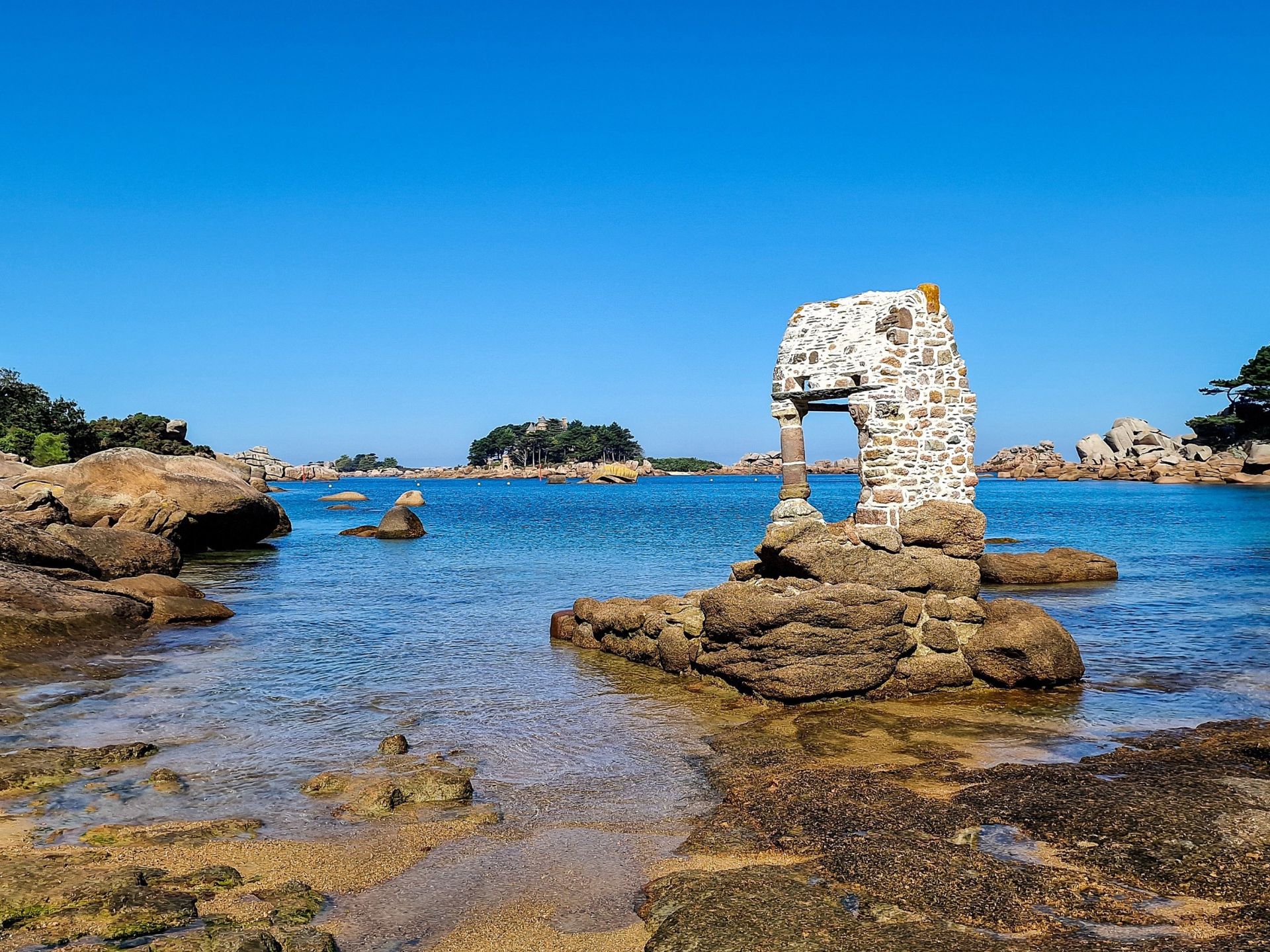 maison 10 Pièces en vente sur TREGASTEL (22730)