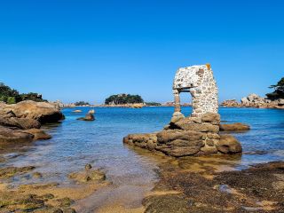 maison 10 Pièces en vente sur TREGASTEL (22730)