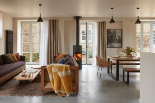 propriété 49 Pièces en location saisonnière sur PLOEREN (56880)