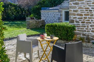 house 6 Rooms for seasonal rent on PENMARCH (29760)