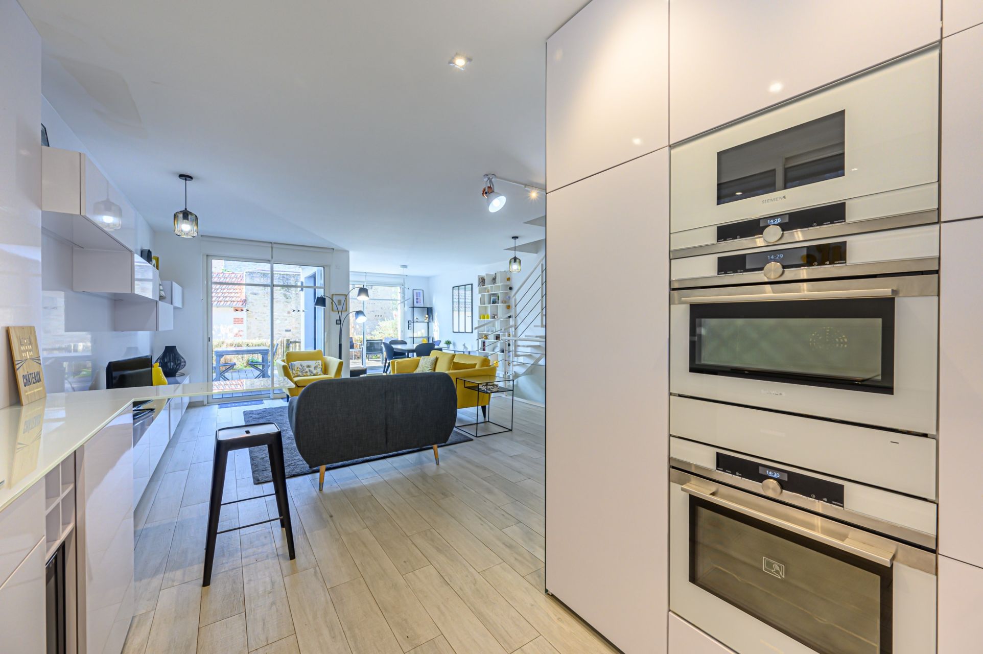 house 6 Rooms for sale on LA BAULE (44500)