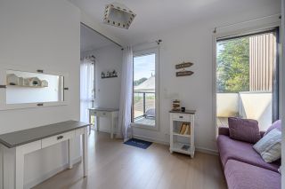 house 6 Rooms for sale on LA BAULE (44500)