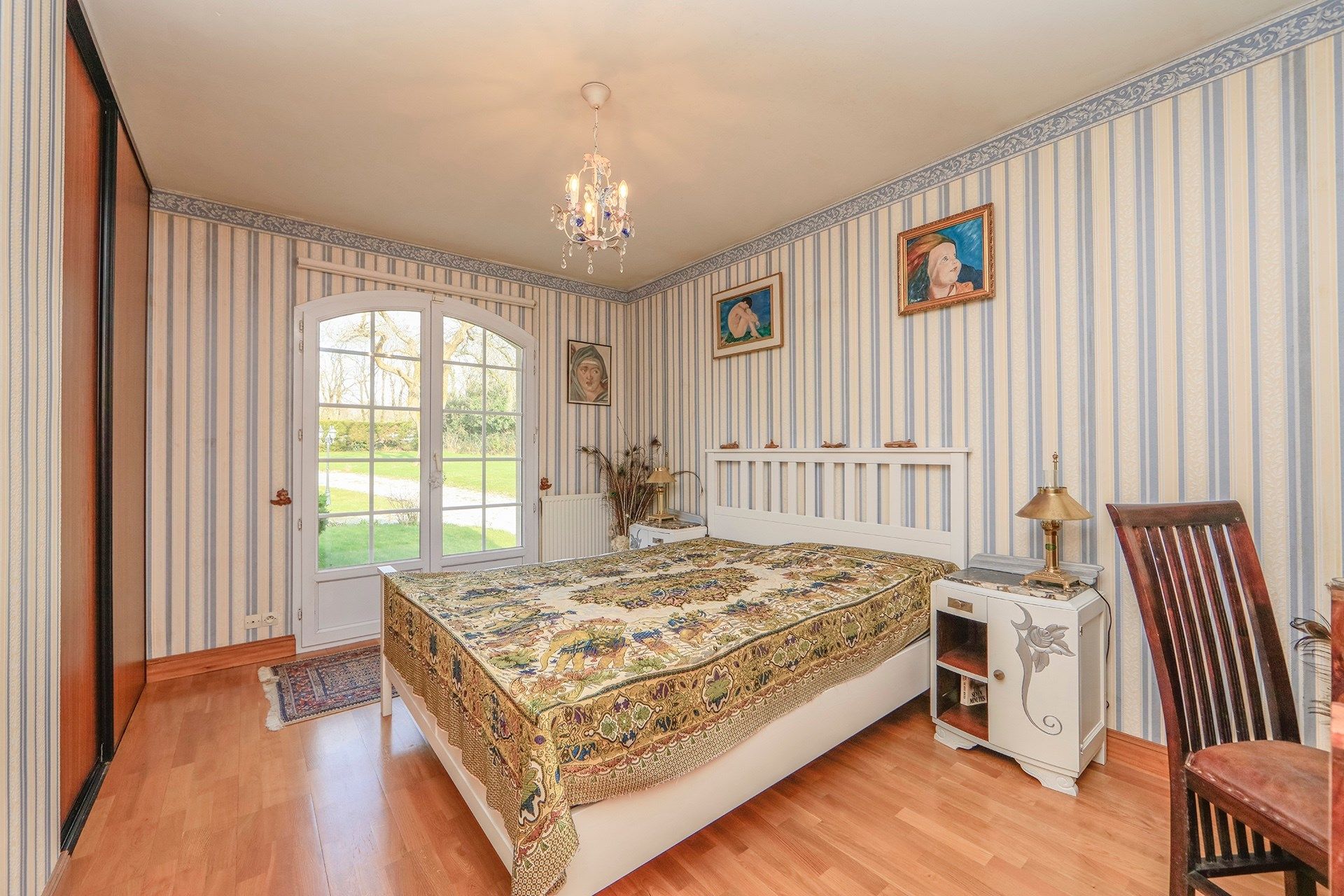 house 10 Rooms for sale on DIRINON (29460)