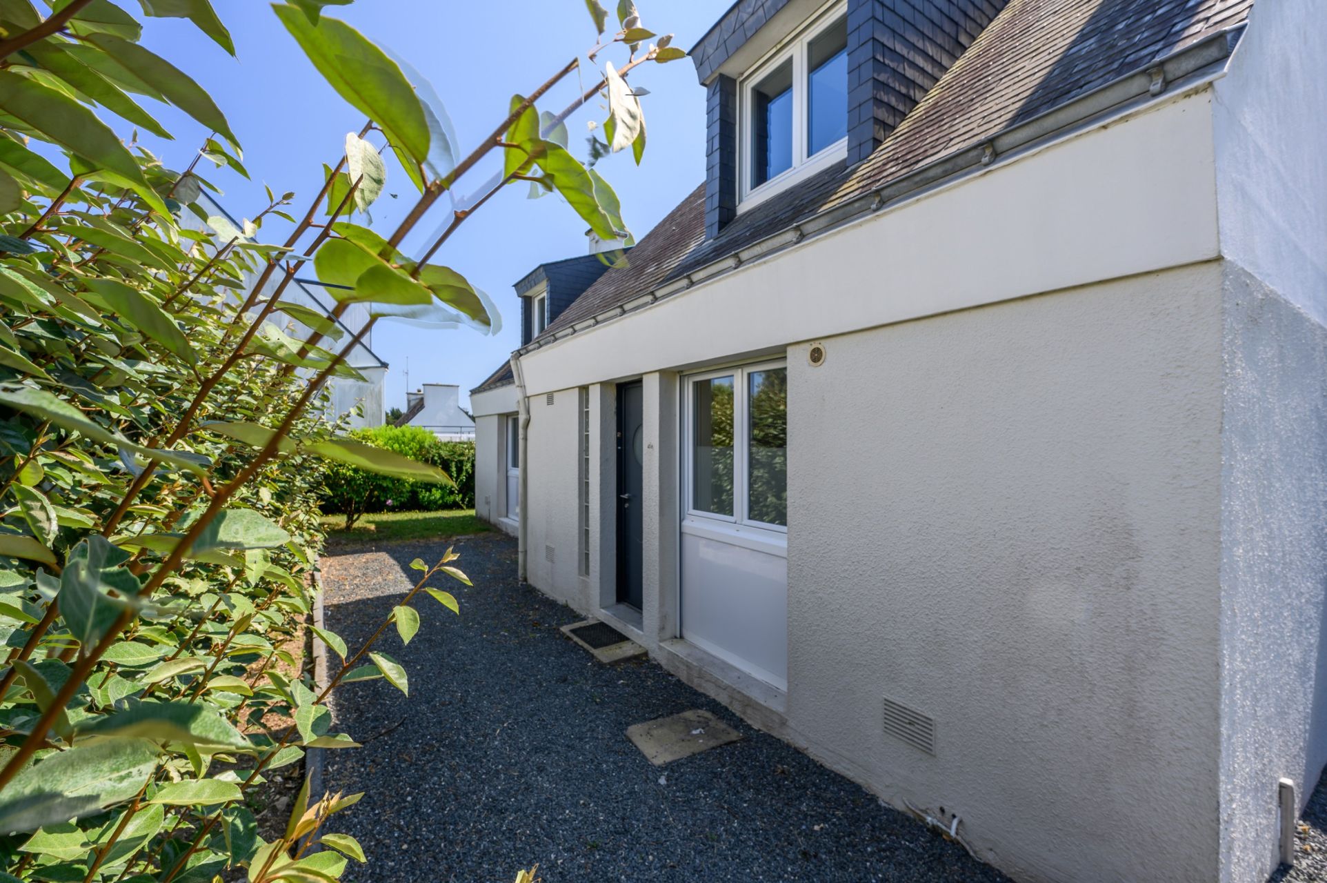 house 4 Rooms for sale on LARMOR BADEN (56870)