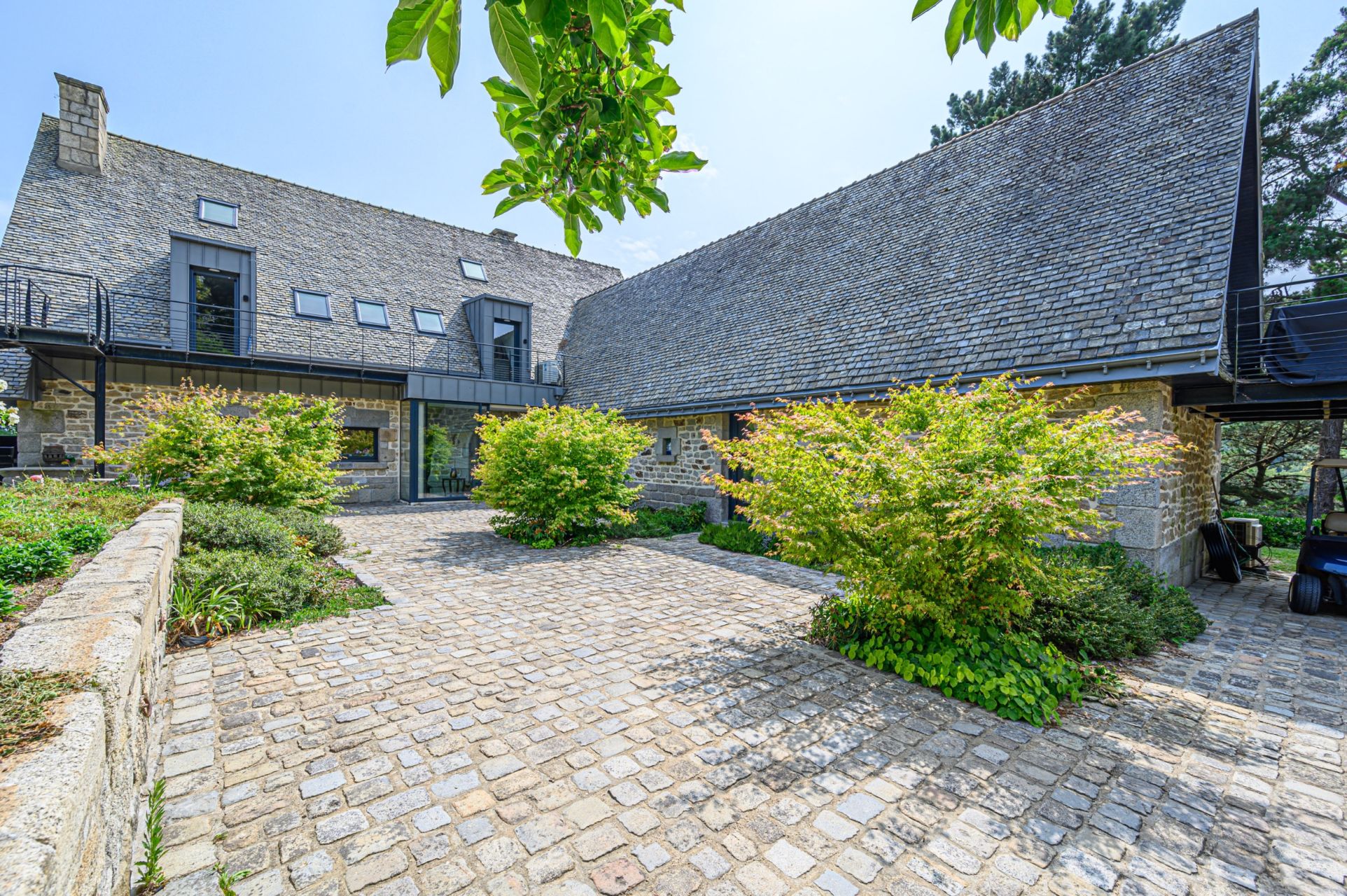 house 19 Rooms for sale on GUIDEL (56520)