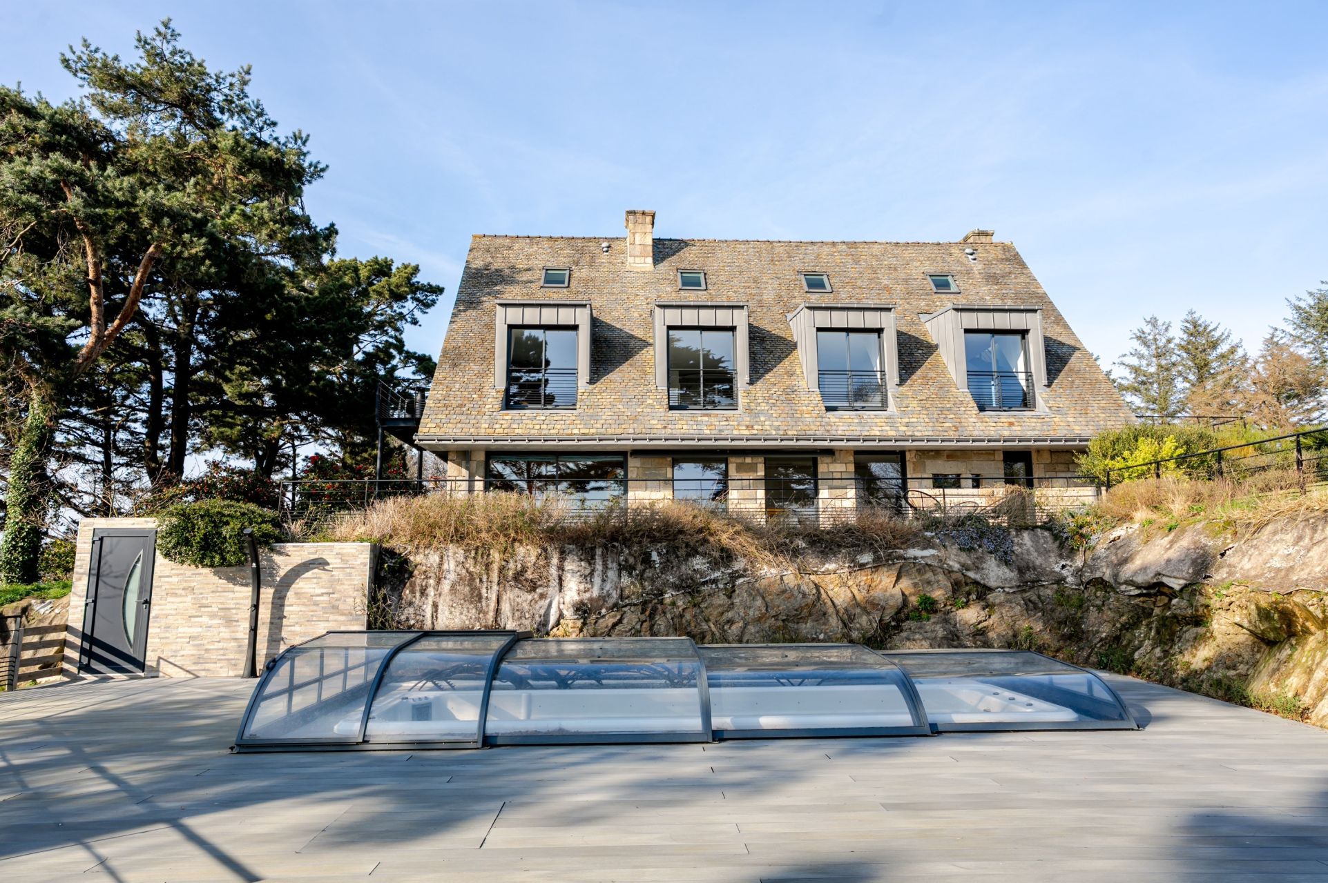 house 19 Rooms for sale on GUIDEL (56520)