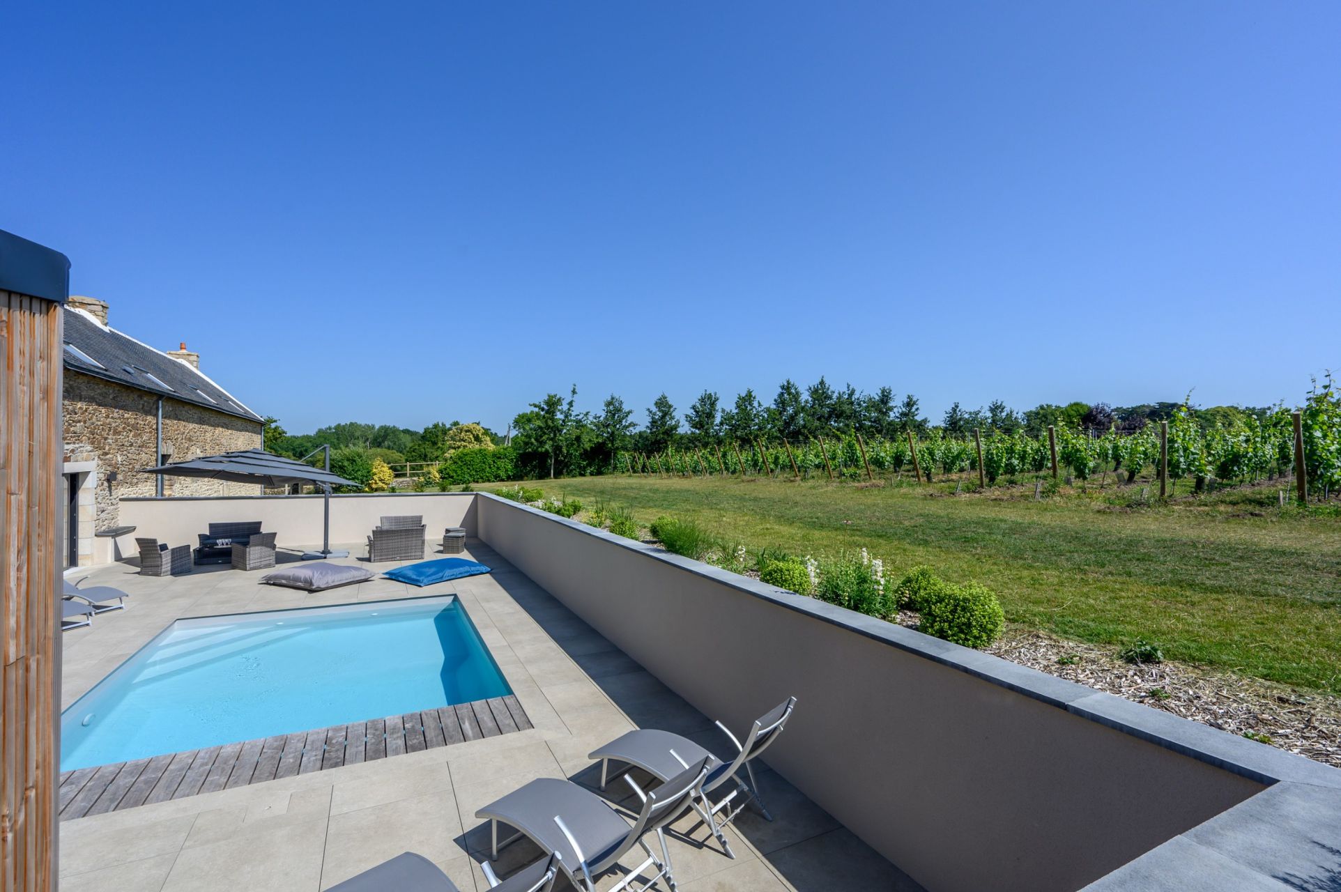 wine estate 13 Rooms for seasonal rent on BADEN (56870)