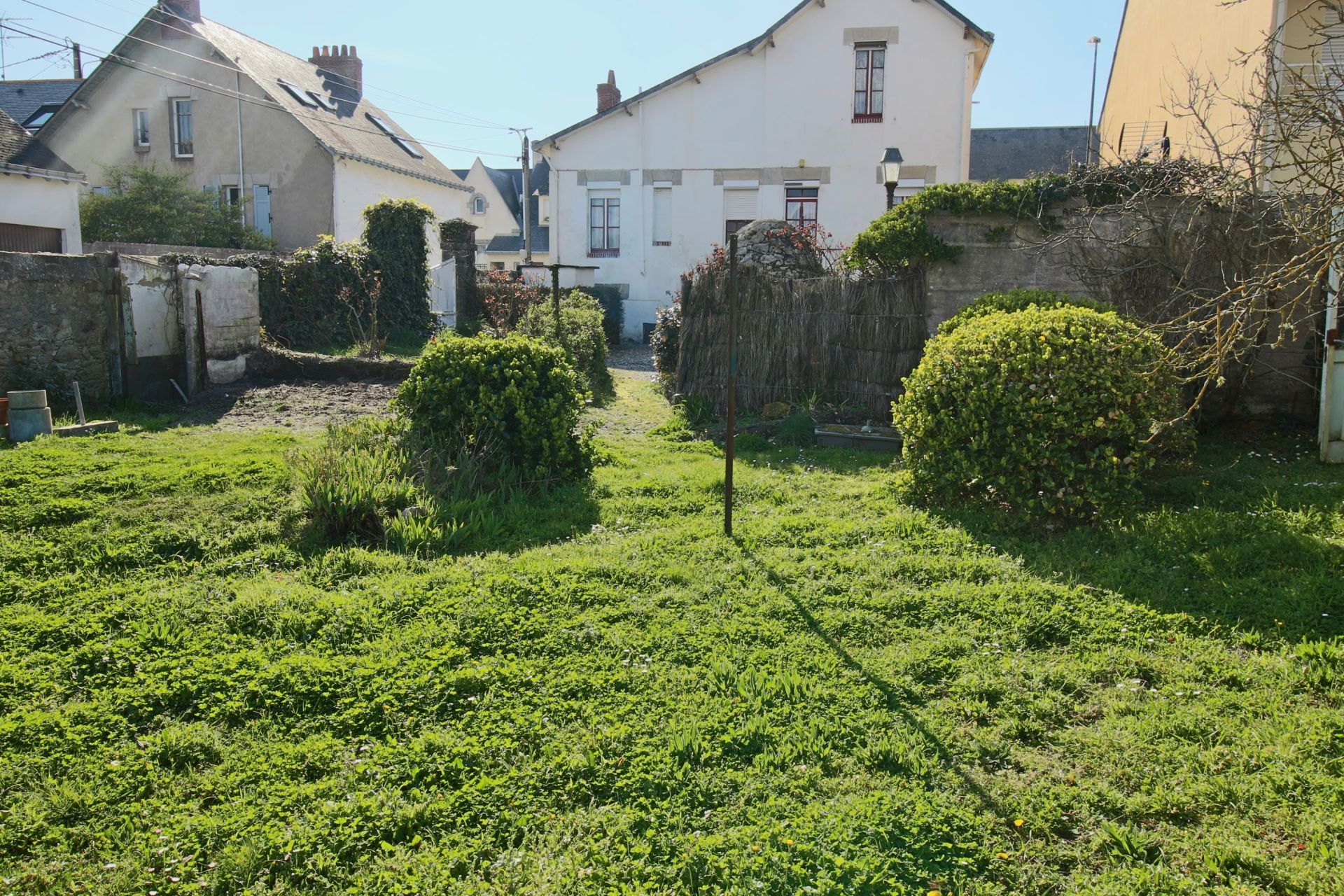 house 7 Rooms for sale on LA TURBALLE (44420)