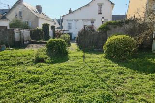 house 7 Rooms for sale on LA TURBALLE (44420)