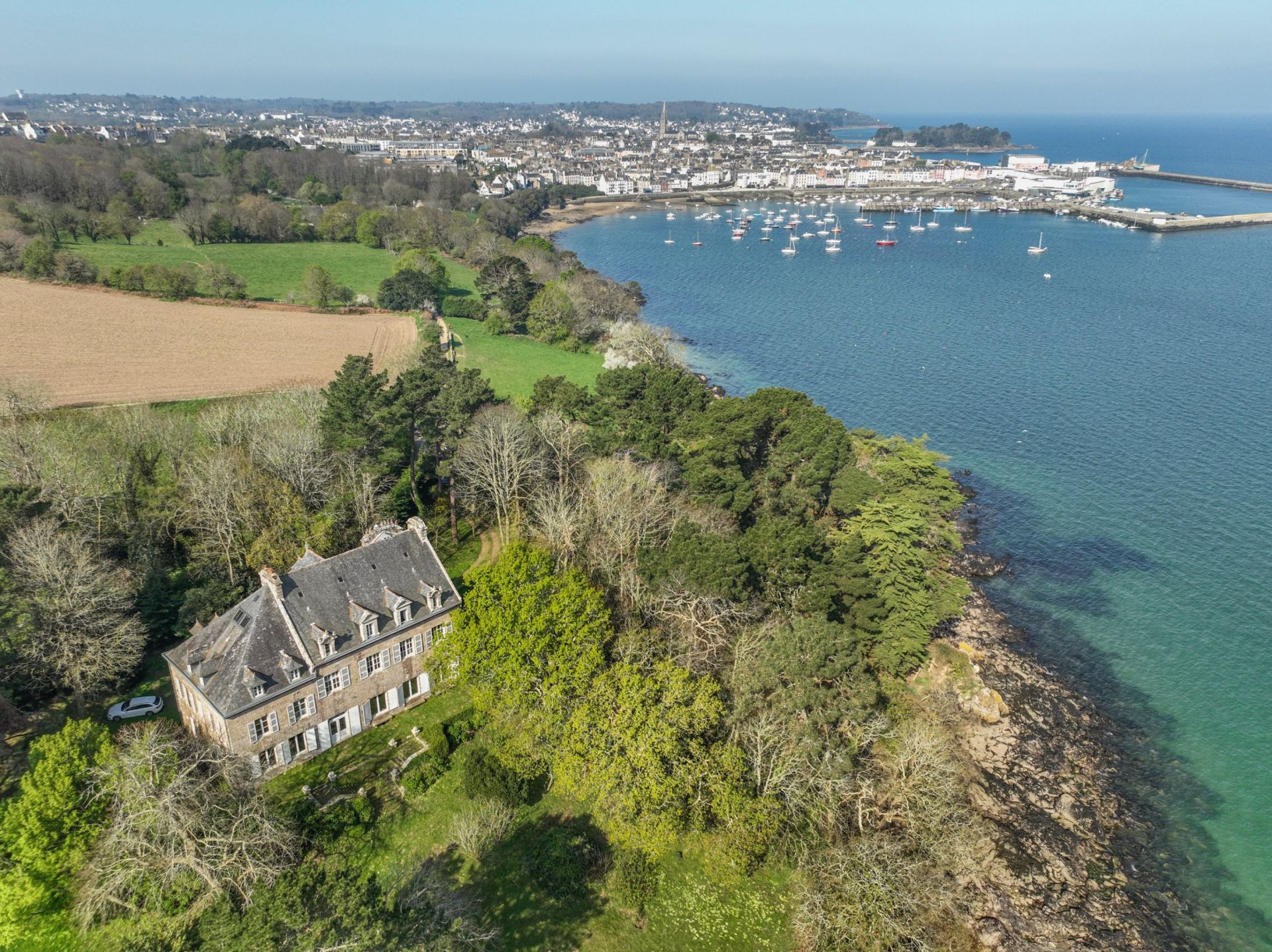 château 15 Pièces en vente sur DOUARNENEZ (29100)