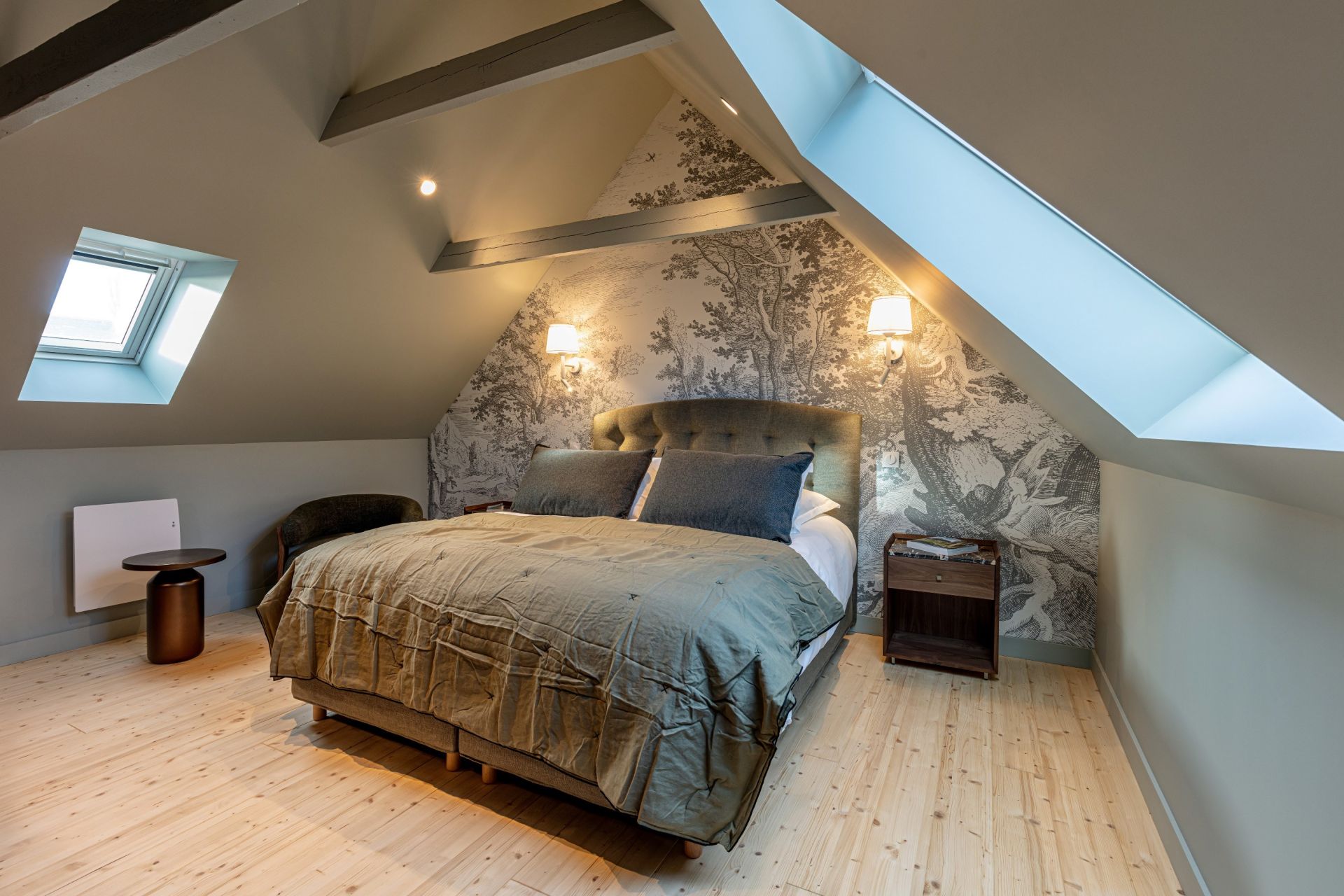 propriété 25 Pièces en location saisonnière sur TREMEOC (29120)