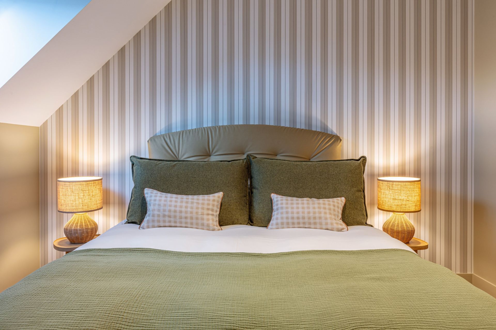 propriété 16 Pièces en location saisonnière sur TREMEOC (29120)