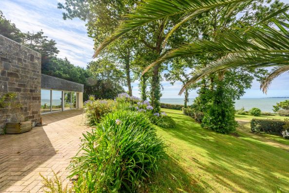 Sale Property La Forêt-Fouesnant 8 Rooms 280 m²