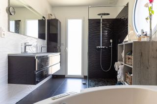 house 9 Rooms for sale on PLOURHAN (22410)