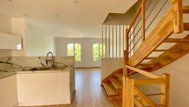 house 6 Rooms for sale on AURAY (56400)