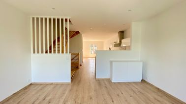 house 6 Rooms for sale on AURAY (56400)