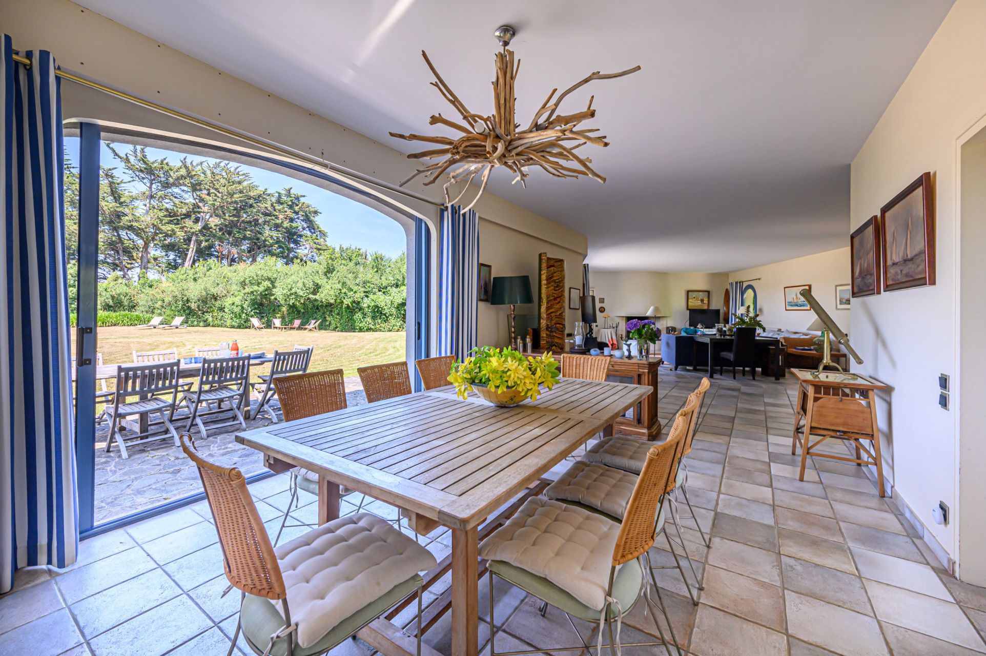 maison 12 Pièces en vente sur ARZON (56640)