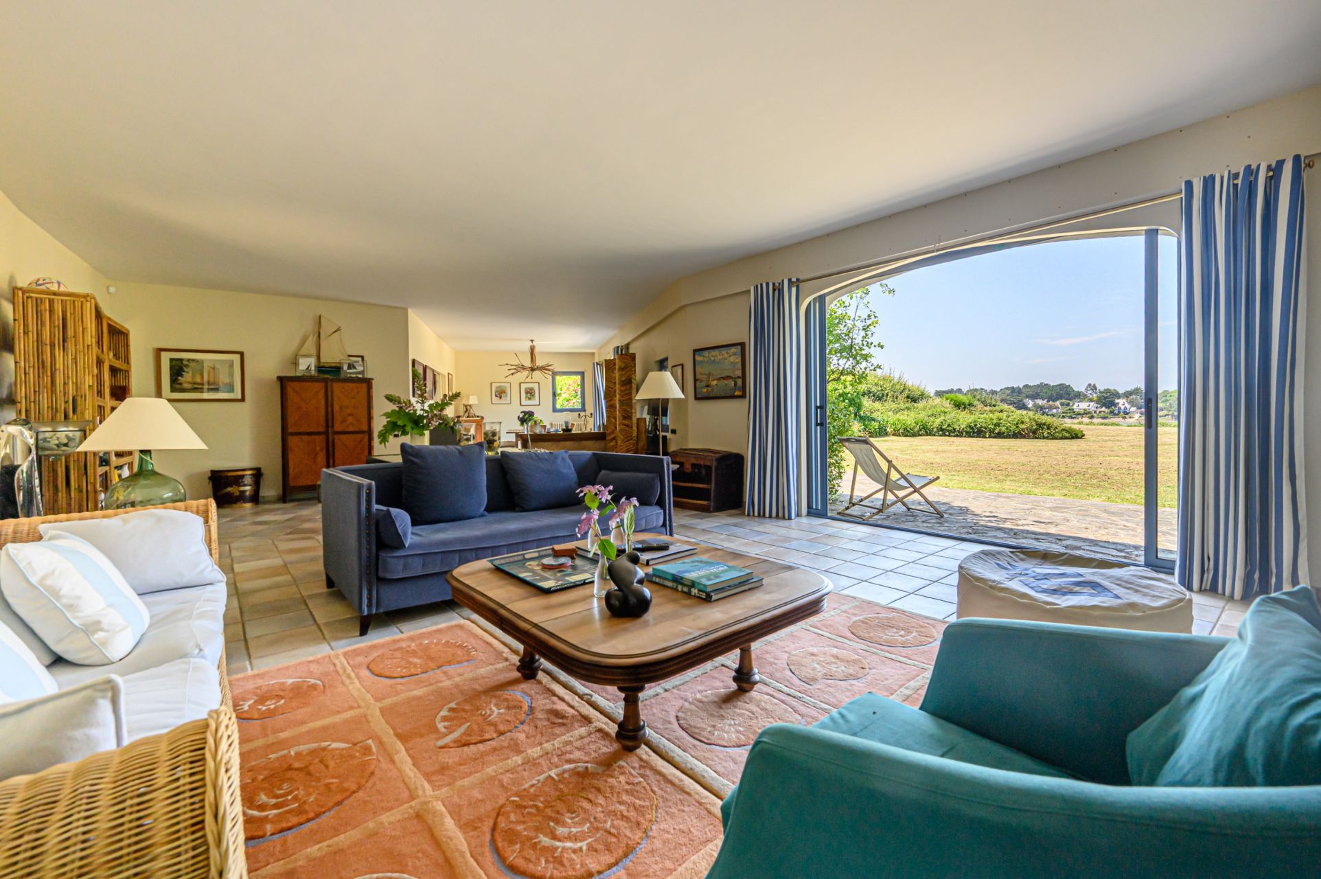 maison 12 Pièces en vente sur ARZON (56640)