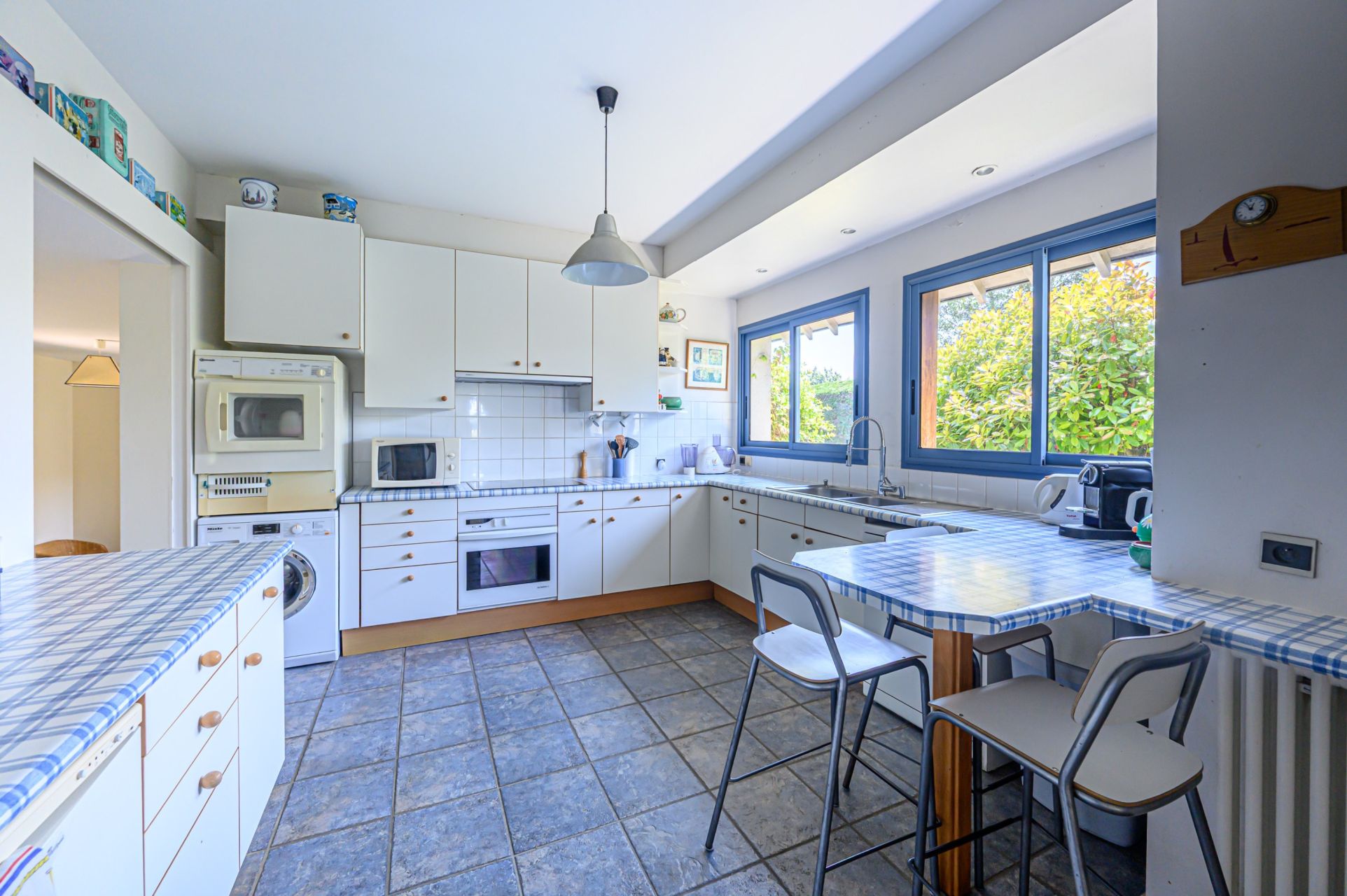 maison 12 Pièces en vente sur ARZON (56640)